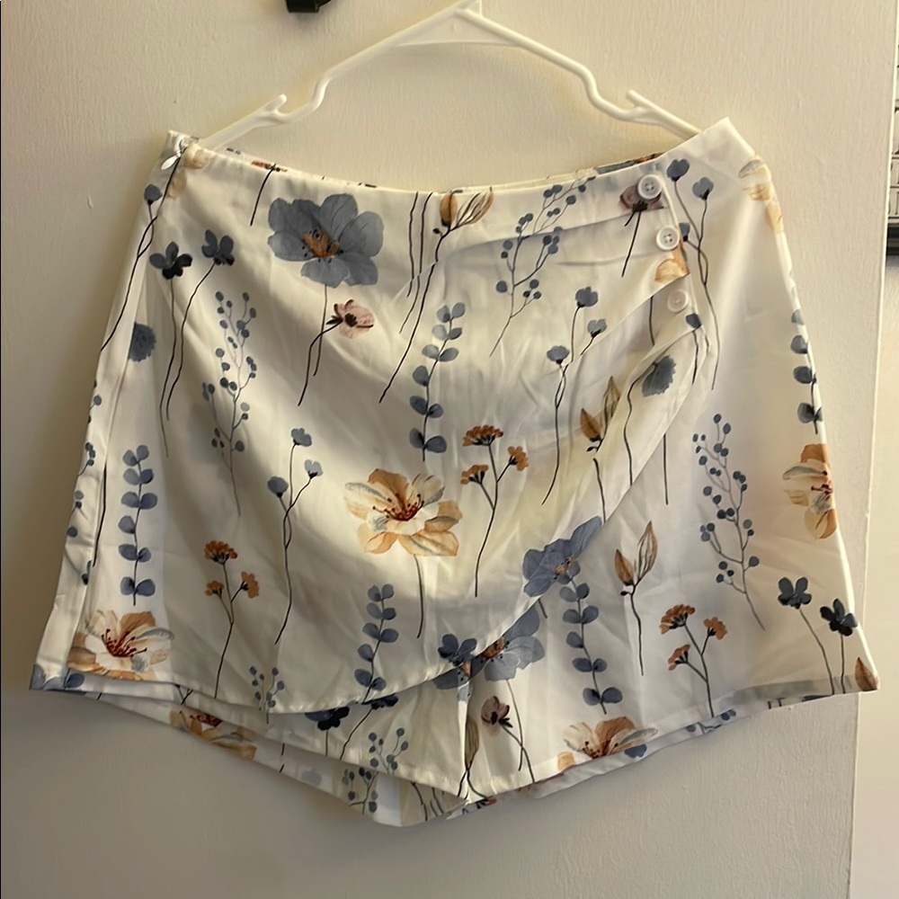 Floral Print Women's Shorts
